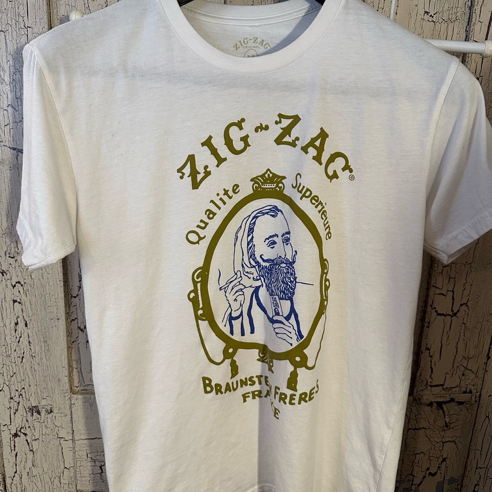 Zig-Zag White Graphic T-Shirt